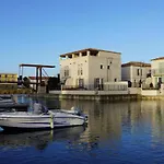 Fleur De Camargue