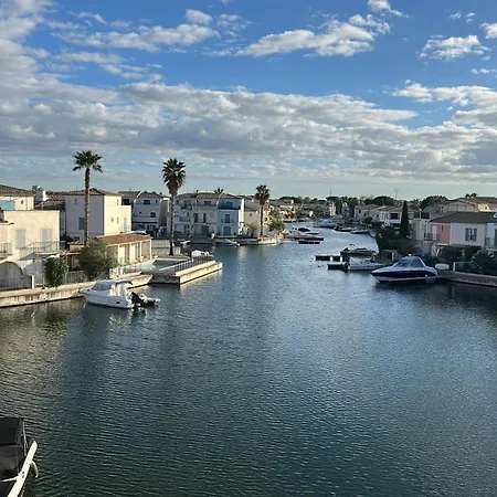 Fleur De Camargue Apartament *