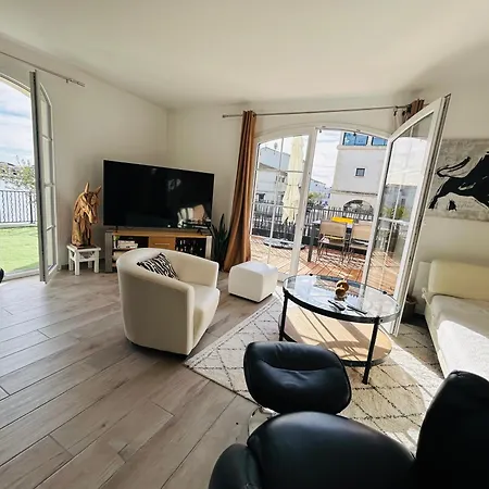 Fleur De Camargue Apartment *